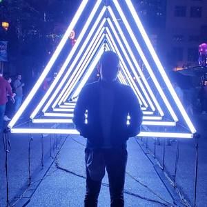 Meet your Posher, Tommy